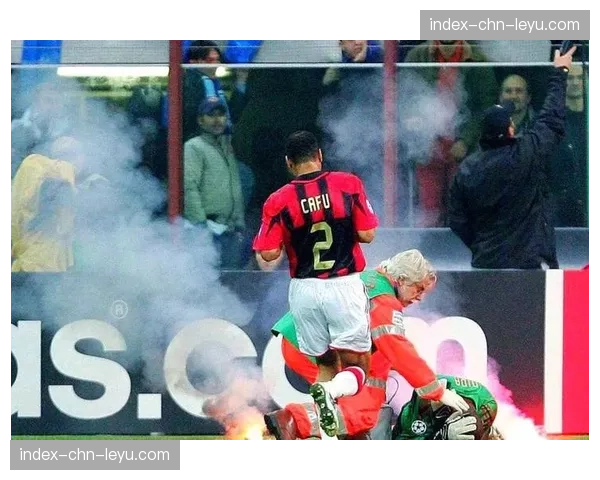 菲尔克鲁格身体状态未达首发水平，米兰新援仍需调整